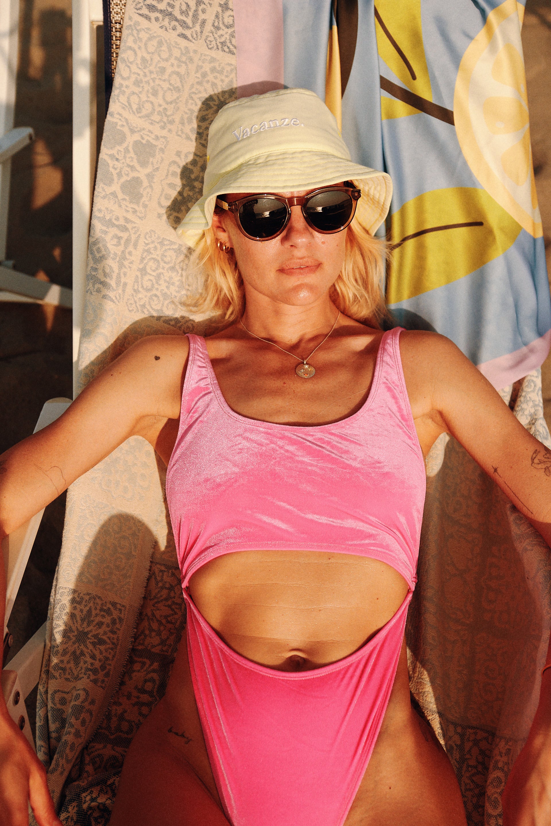 Kapelusz Bucket Hat Vacanze