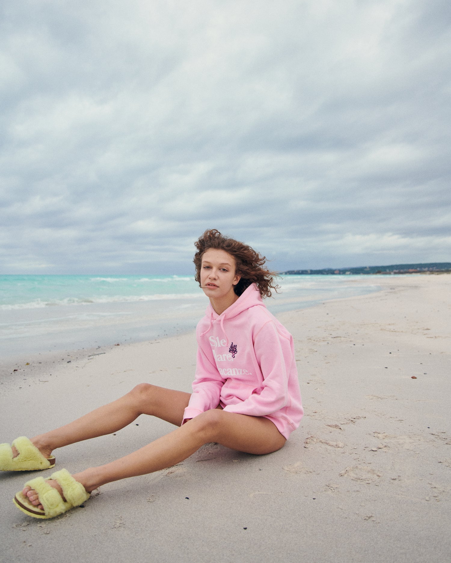 Ciepła różowa bluza Sole Mare Vacanze idealna na surf i wakacje na Helu. 