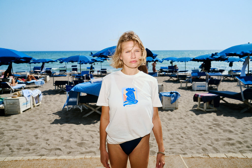 Biały T-shirt Unisex z Grafiką Syreny | Sole Mare Vacanze 