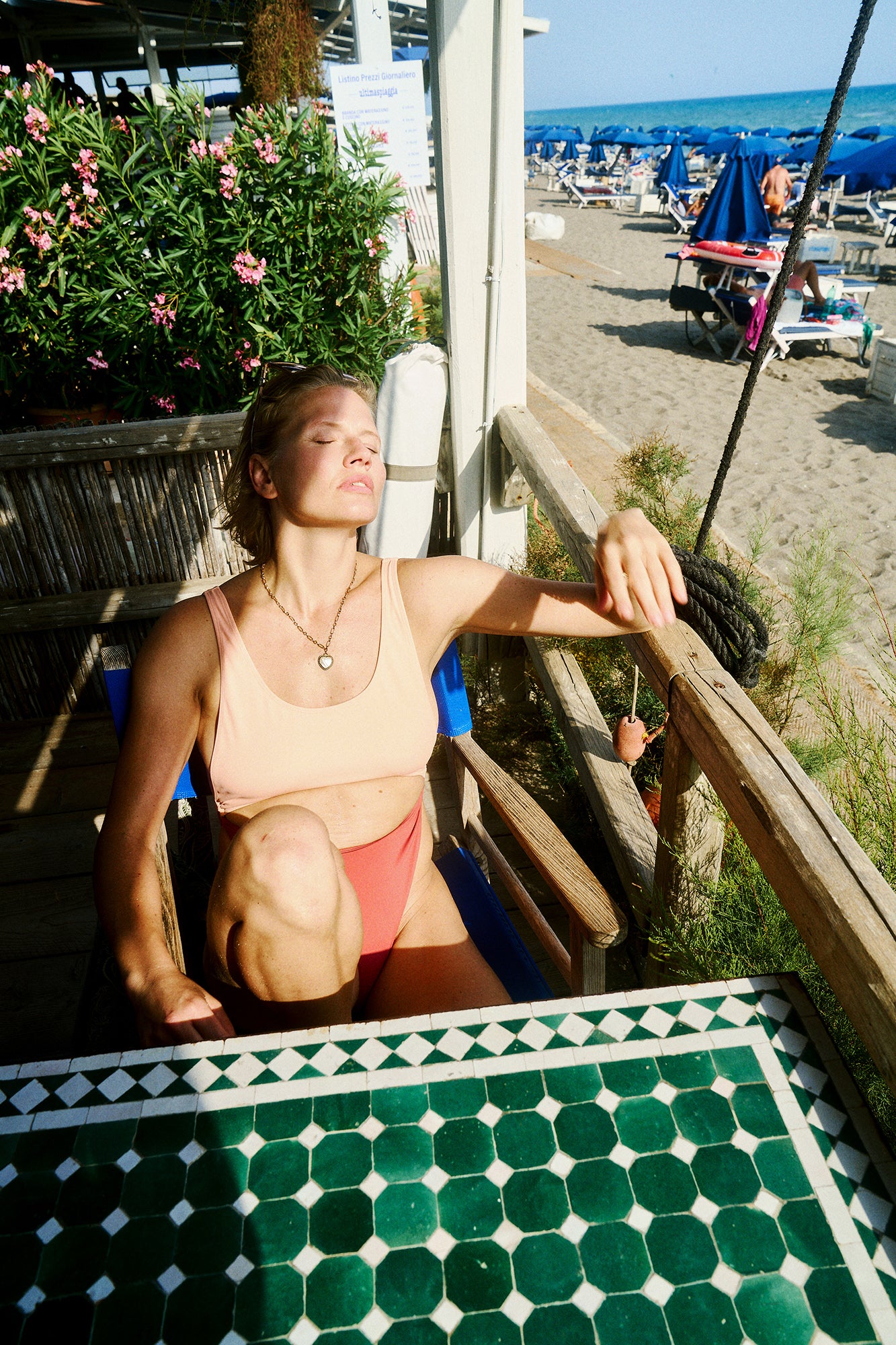 Jednoczęściowy kostium kąpielowy Stana terracotta Drivemebikini – styl lat 80. z recyklingu