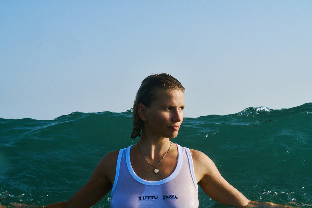 Drivemebikini Tutto Passa white tank top – clean design and comfortable fit