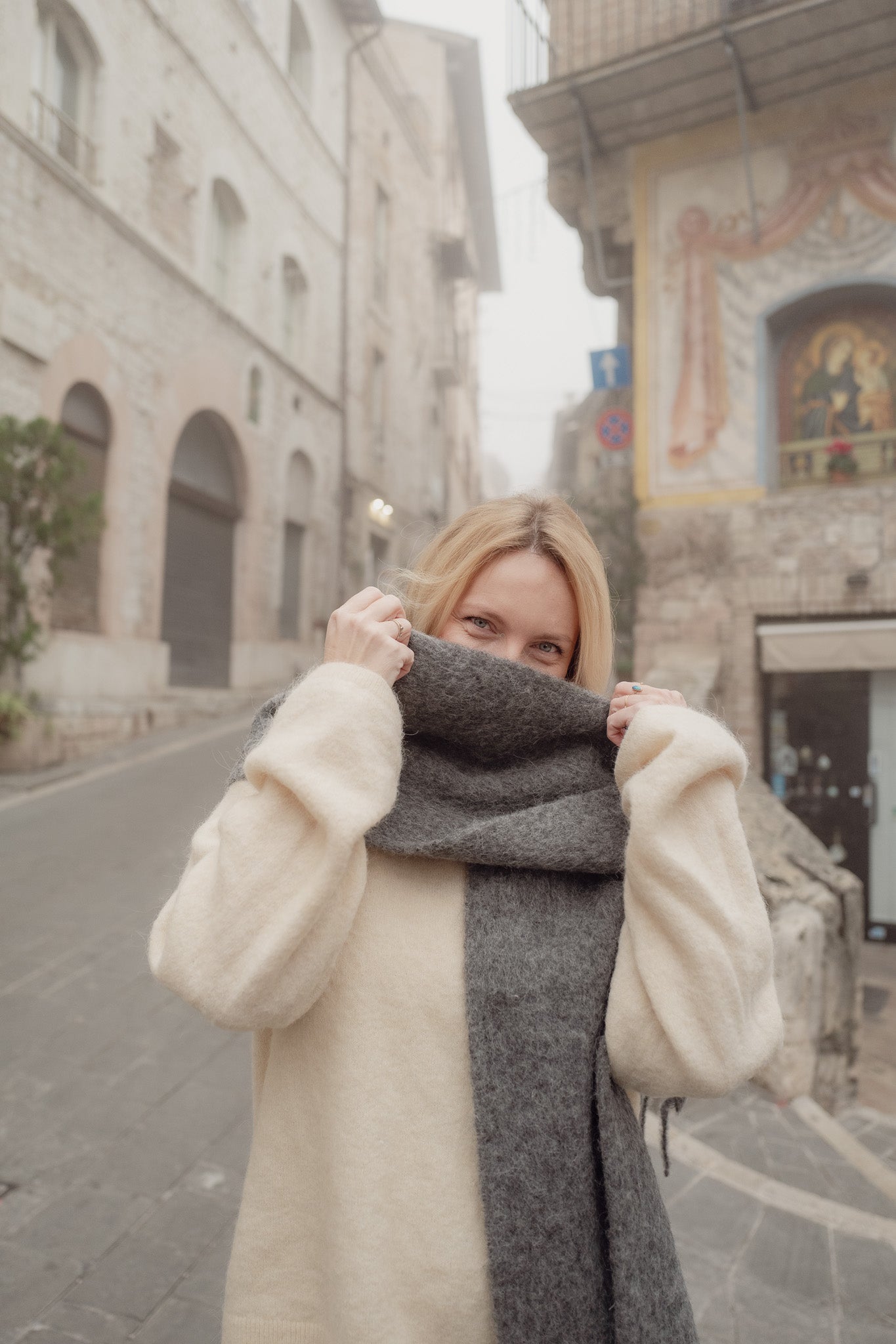 Soft alpaca and wool scarf – detailed weave texture, luxury feel, made in Italy.