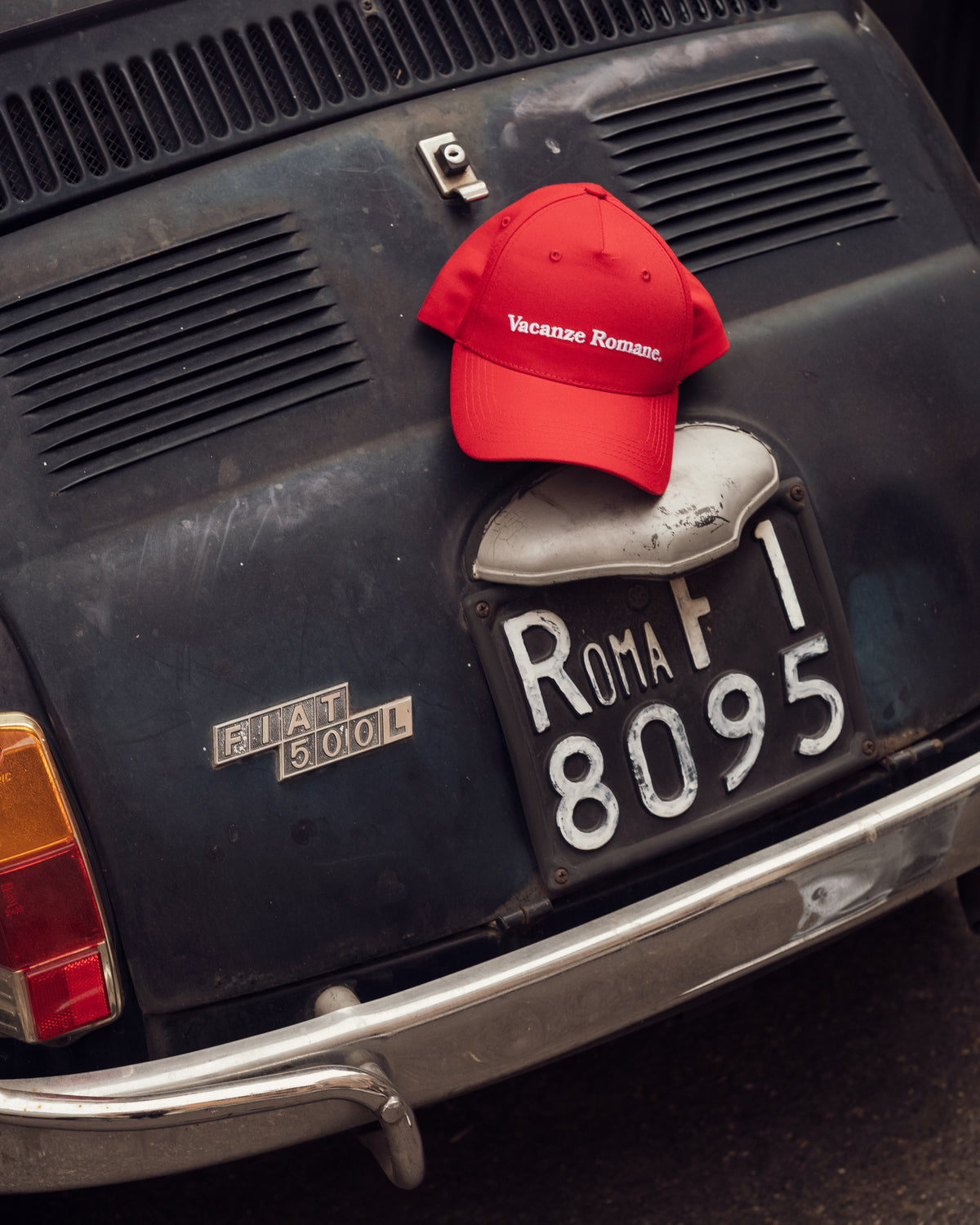 Vacanze Romane Cap Red