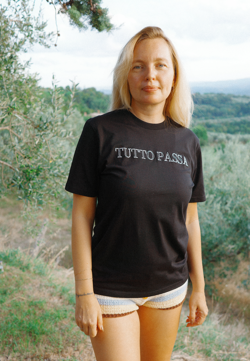 Tutto Passa Unisex T-shirt
