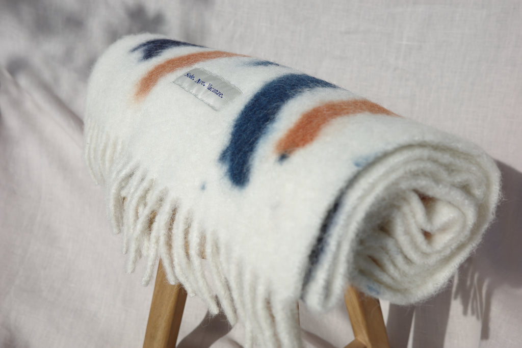 alpaca scarf inspired by French chic and Mediterranean elegance
timeless scarf made in Italy – effortless style, good vibes