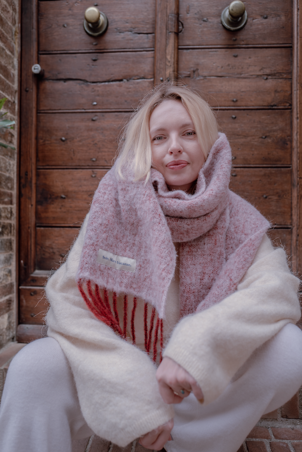 Bordowy melanż szalik z alpaki i wełny-miękki, luksusowy, made in Italy, elegancki odcień bordo.