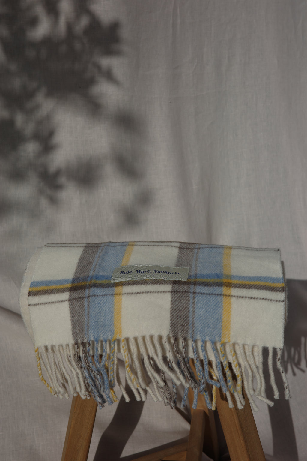 natural fibre luxury, italian made scarf, design senza tempo